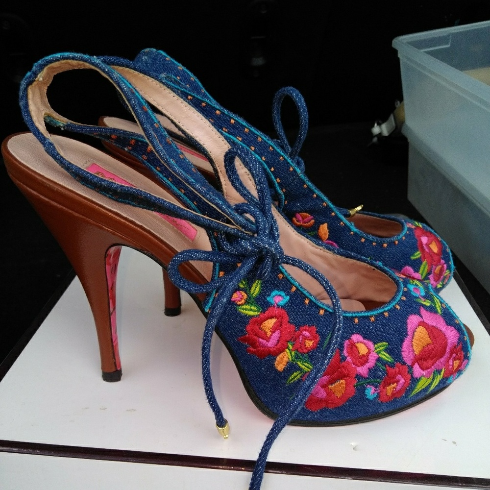 Rare Betsey Johnson Strappy Heels